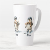 Personalized Winter Penguin Hockey Kid Milchtasse (Rechte Ecke)