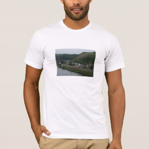 Personenzug in Kobern-Gondorf T-Shirt