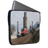 Personenzug in Oberwesel Laptopschutzhülle (Vorne Rechts)