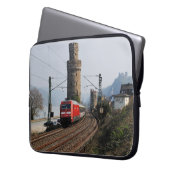 Personenzug in Oberwesel Laptopschutzhülle (Vorderseite Links)