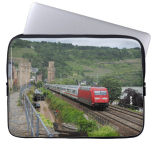 Personenzug in Oberwesel Laptopschutzhülle