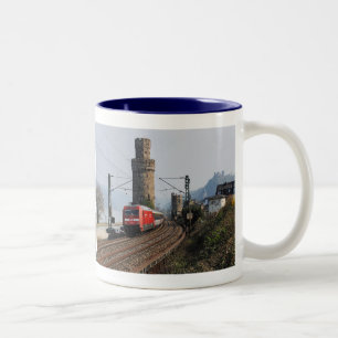 Personenzug in Oberwesel Zweifarbige Tasse