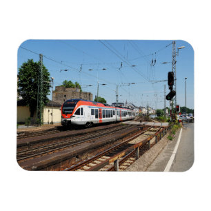 Personenzug in Rüdesheim am Rhein Magnet
