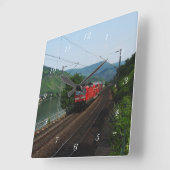 Personenzug in St. Aldegund Quadratische Wanduhr (Winkel)