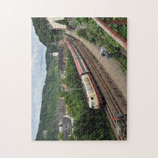 Personenzug in St. Goar Puzzle (Vertikal)