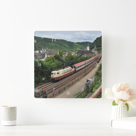 Personenzug in St. Goar Quadratische Wanduhr (Zuhause)