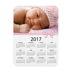 Personifizieren Sie diesen rosa Minikalender des Magnet