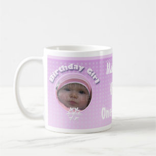 Personifizieren Sie Geburtstags-Mädchen-Winter Kaffeetasse