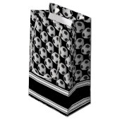 Personifizieren Sie Schwarzweiss-Fußbälle Kleine Geschenktüte (Rückseite Schrägansicht)