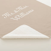 Personize Couple's Nachname, Mr. & Mrs. beige Sherpadecke (3/4)