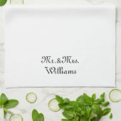 Personize Couple's Nachname Mr. & Mrs. Black whit Geschirrtuch (Gefaltet)