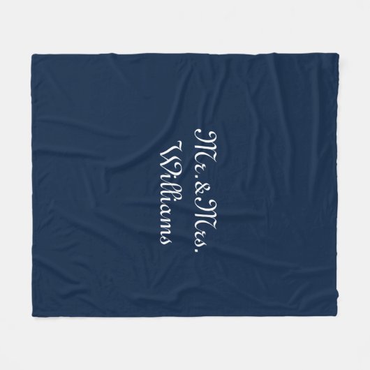 Personize Couple's Nachname, Mr. & Mrs. navy blue Fleecedecke (Vorderseite (Horizontal))
