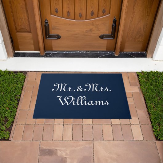 Personize Couple's Nachname, Mr. & Mrs. navy blue Fußmatte (Außenbereich)