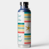 Persönlich "Just Beachy" als schwarz Trinkflasche (links)