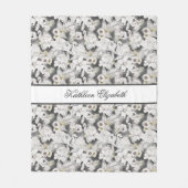 Persönliche Gestaltung der White Gray Swan Blume F Fleecedecke (Vorderseite)