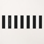Persönliche Gestaltung mit Name Chic Black & White Yogamatte (Vorderseite (Horizontal))