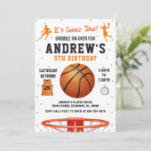 Persönlicher Basketball Geburtstag mit Foto Einladung (Stehend Vorderseite)