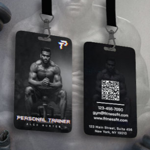 Persönliches Fitnesstraining im Fitnessstudio (2-s Ausweis
