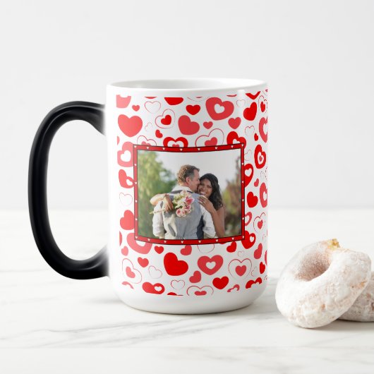 Persönliches Valentinstag-Foto Verwandlungstasse (Mit Donut)