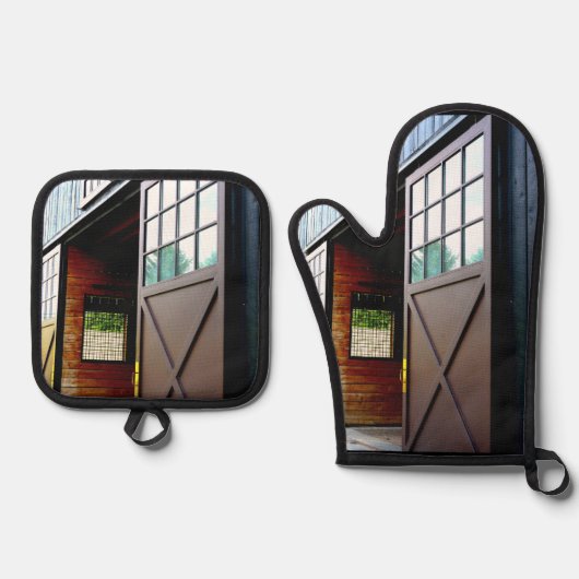 Perspektive der Barenttür Ofenhandschuh & Topflappen-Set (Vorderseite)