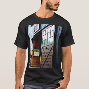 Perspektive der Barenttür, Offenbarung 3:8 T-Shirt