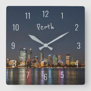 Perth Australia Skyline Night Reflections River Quadratische Wanduhr