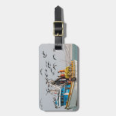 Peru, Los Organos. Fischerboot in Los Organos Gepäckanhänger (Vorderseite vertikal)