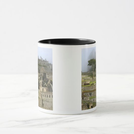 Peru, Machu Picchu. Die alte Zitadelle Tasse (Zentrum)