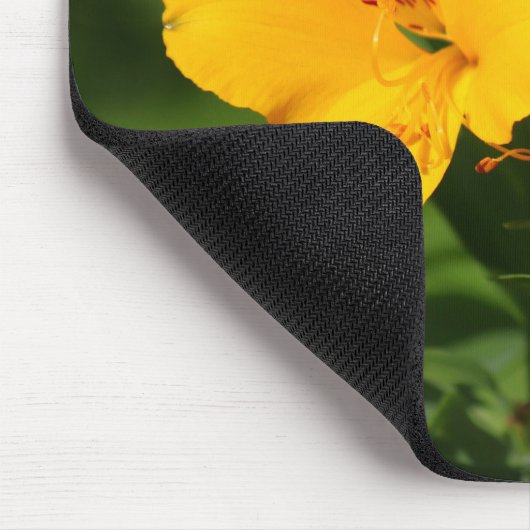 Peruvian Lilies Mousepad (Ecke)