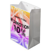 Pesonalized name PROMOTIONS Mittlere Geschenktüte (Rückseite Schrägansicht)