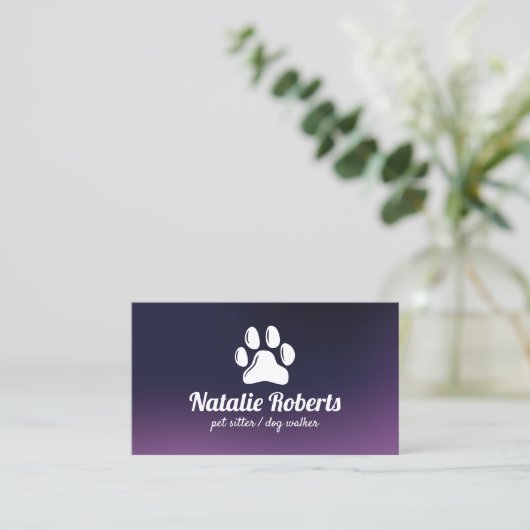 Pet Sitter Dog Walker Niedlich Paw Logo Lila Visitenkarte (Stehend Vorderseite)