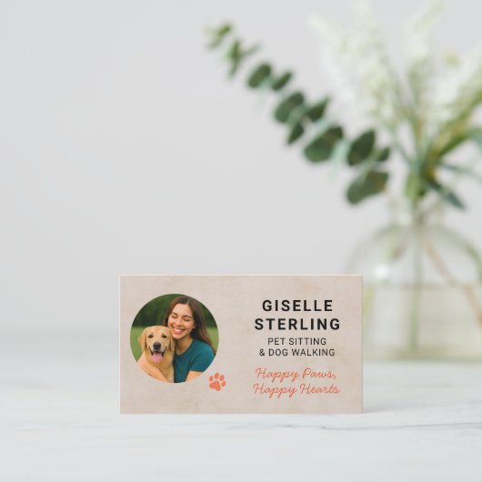 Pet Sitting Photo Paw Print Minimalist Modern Visitenkarte (Stehend Vorderseite)