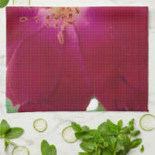 Petal Perfektion: Scheckte Rose Petal Muster Art Geschirrtuch (Gefaltet)