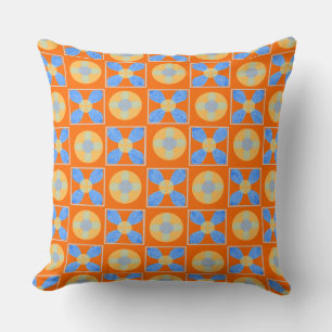 Petalen auf Kreisläufen und Quadraten Kissen