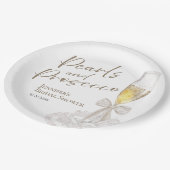 Petalen und Prosecco | Bow Watercolor-Brautparty Pappteller (Schrägansicht)