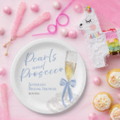 Petalen und Prosecco | Bow Watercolor-Brautparty Pappteller (Party)