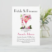 Petalen und Prosecco Pink Brautparty Einladung (Stehend Vorderseite)
