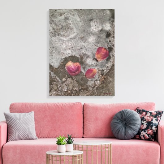 Petals Ashore Leinwanddruck (Insitu (Wohnzimmer))