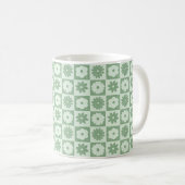 Petals In Silence 03. Florales Muster. Kaffeetasse (VorderseiteRechts)