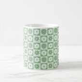 Petals In Silence 03. Florales Muster. Kaffeetasse (Mittel)