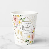 Petals & Prosecco Rosa Brautparty Pappbecher (Vorderseite)