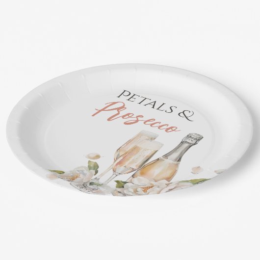 Petals und Prosecco Blush Pink Brautparty Pappteller (Schrägansicht)