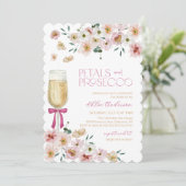 Petals und Prosecco Champagner-Brautparty Einladung (Stehend Vorderseite)
