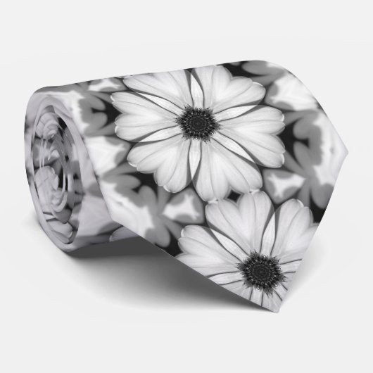 PetalSymphonie Krawatte (Gerollt)