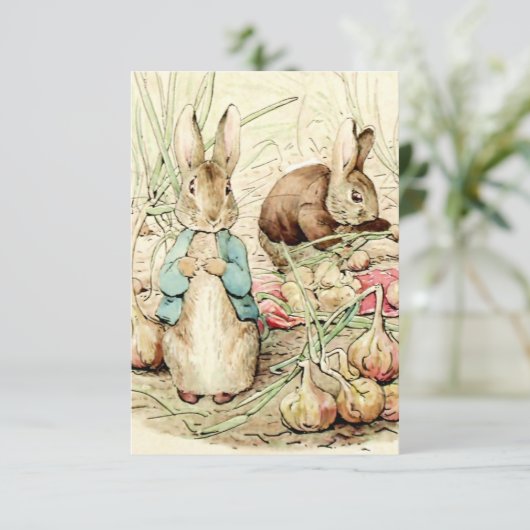 Peter and Benjamin Gather Onions by Beatrix Potter Dankeskarte (Stehend Vorderseite)