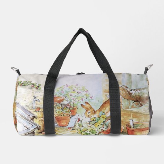 Peter das Kaninchen, das in Gartenschuppen stürzt Duffle Bag (Vorderseite)
