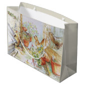 Peter das Kaninchen, das in Gartenschuppen stürzt Große Geschenktüte (Rückseite Schrägansicht)