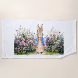 Peter das Kaninchen in seinem Blumengarten Strandtuch