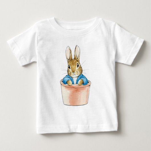 Peter das Kaninchen sitzt in Pflanze Pot Baby T-shirt (Vorderseite)