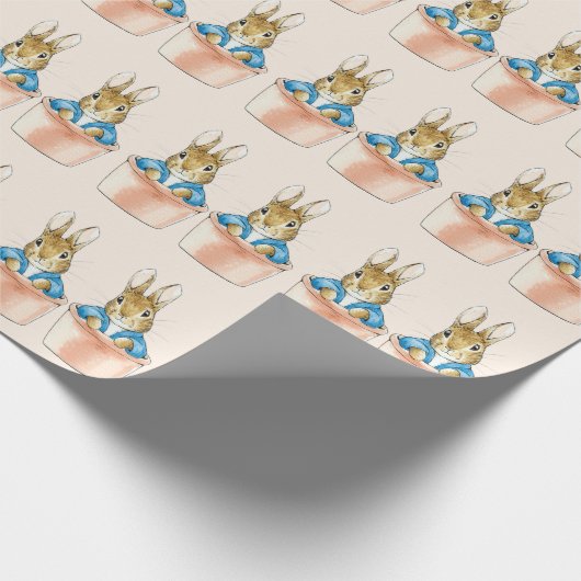 Peter das Kaninchen sitzt in Pflanze Pot Geschenkpapier (Ecke)